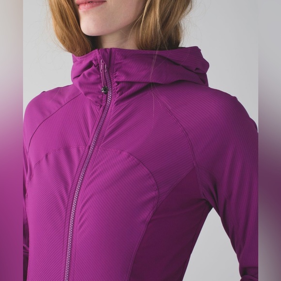 Lululemon In Flux Reversible Hooded Jacket, EUC! - Picture 10 of 12